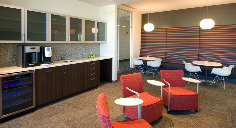 INSPIRING WORK ENVIRONMENTS