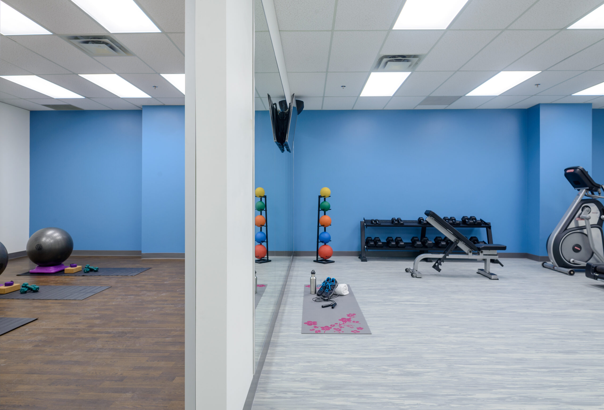 Fitness-TwoRooms-2324