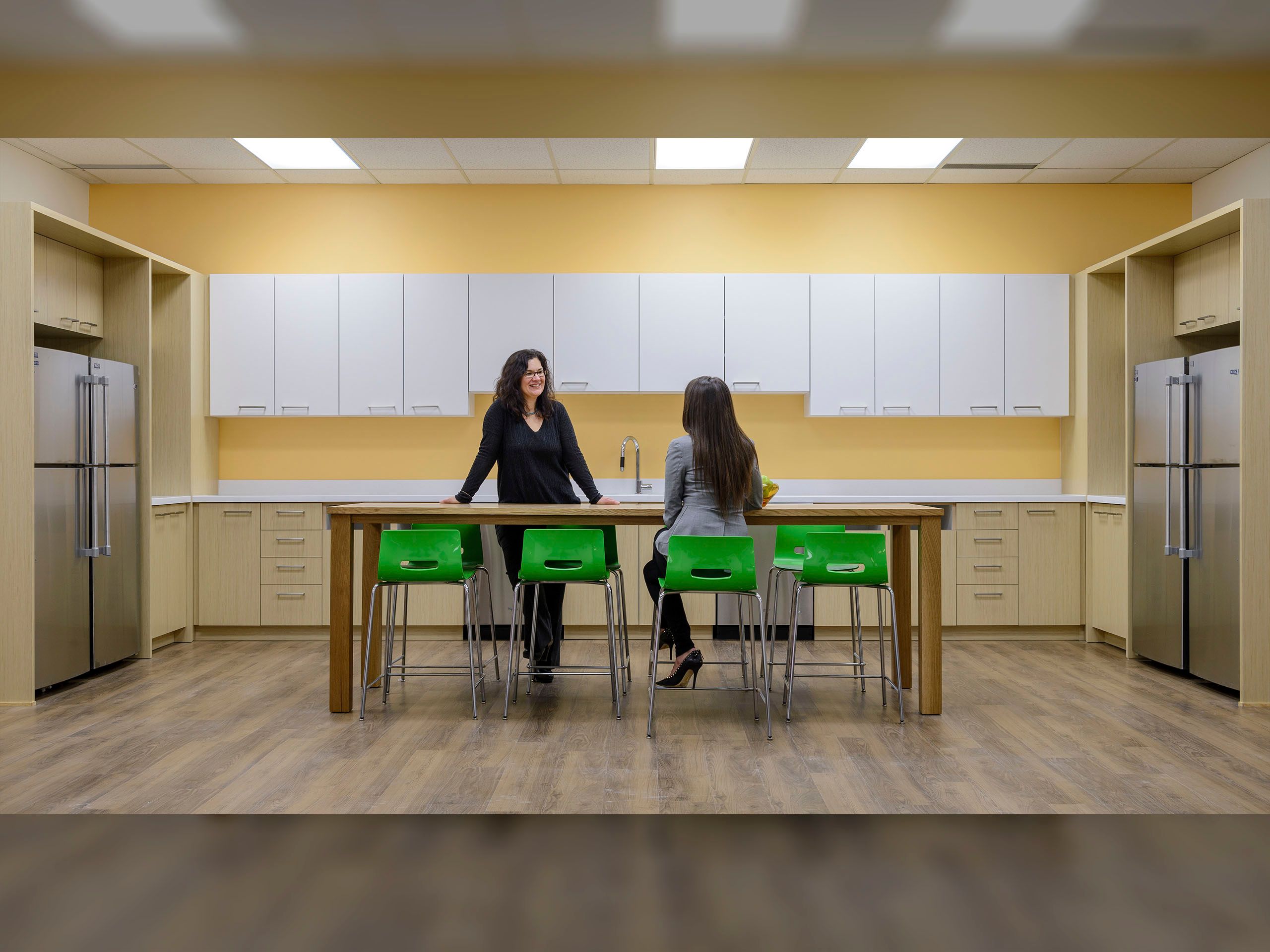 LunchRoom-Counter-Ppl-2292-scaled